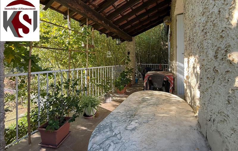 Maison - 97 m² - 4 pièces