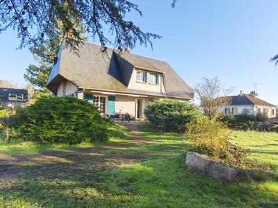 Maison - 187 m² - 10 pièces