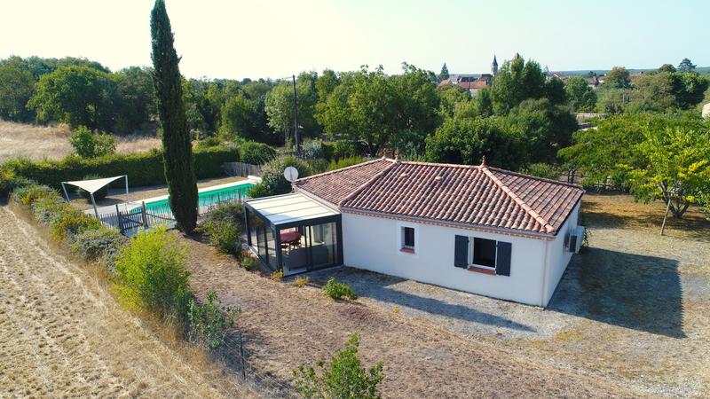 Maison - 90 m² - 5 pièces