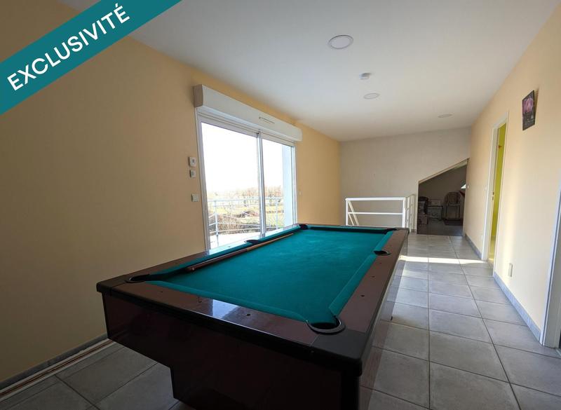 Maison - 200 m² - 6 pièces