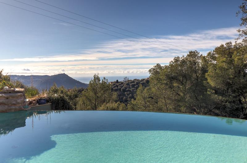 Maison - 148 m² - 6 pièces