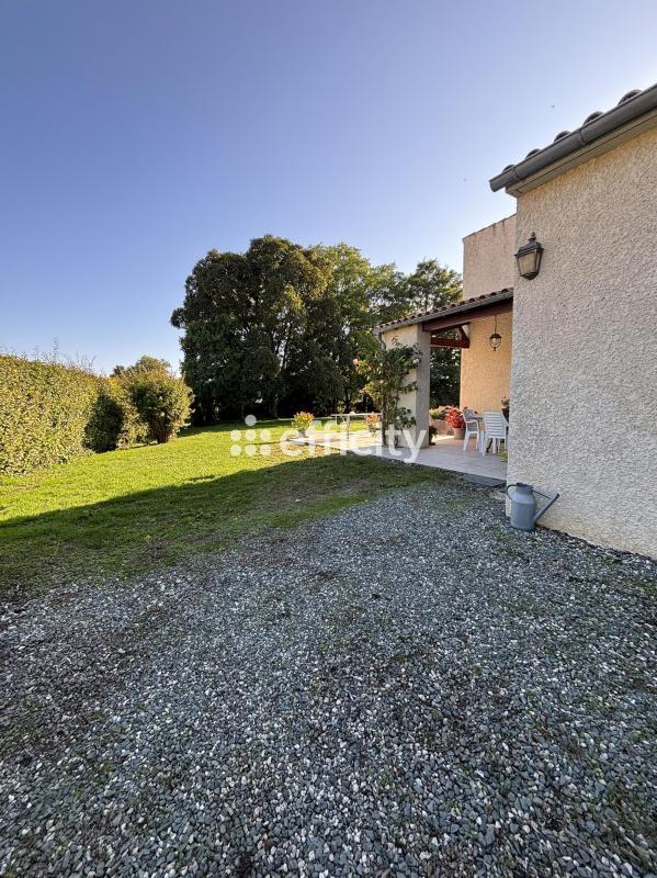 Maison - 183 m² - 6 pièces