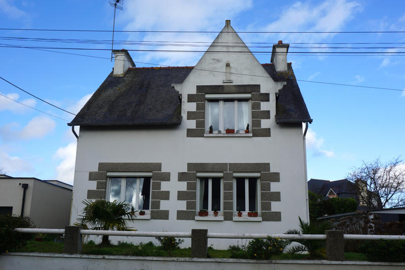 Maison - 94 m² - 5 pièces