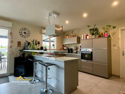 Maison - 125 m² - 6 pièces