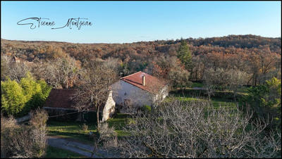 Maison - 140 m² - 4 pièces