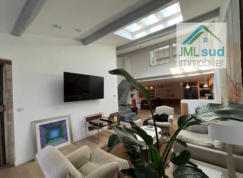 Appartement - 99 m² - 4 pièces