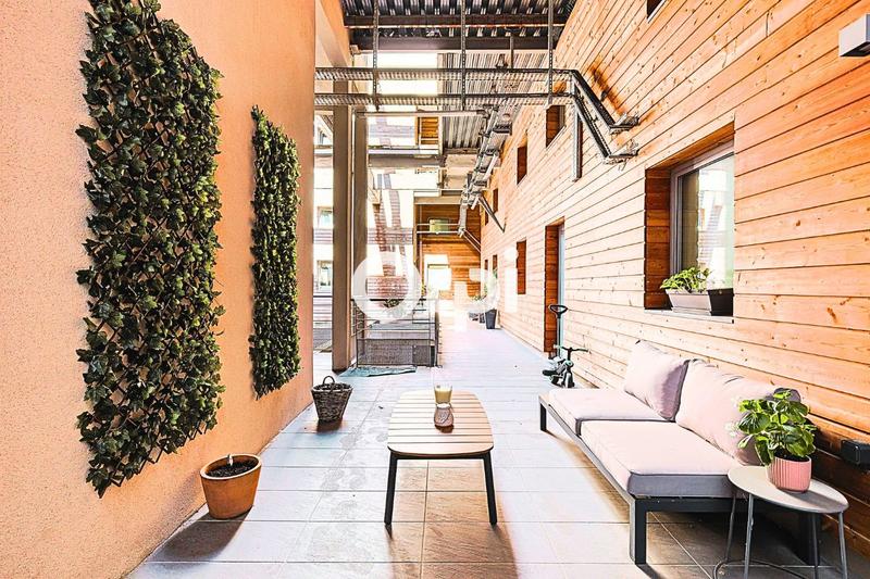 Loft - 134 m² - 4 pièces