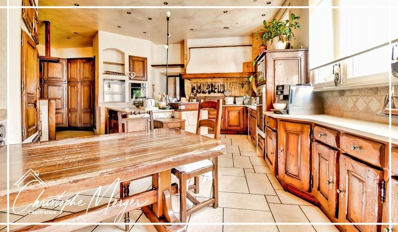 Maison de campagne - 490 m² - 15 pièces