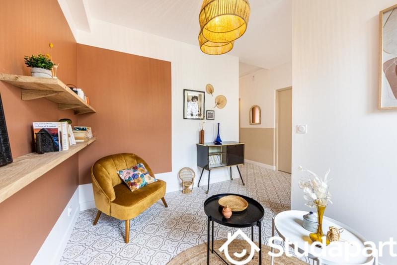 Chambre - 12 m² - 1 pièce