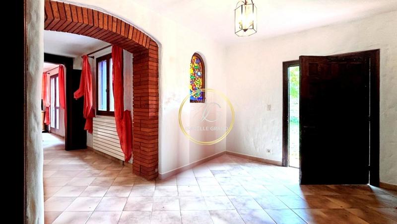 Mas - 200 m² - 6 pièces