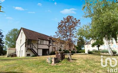 Maison - 700 m² - 24 pièces