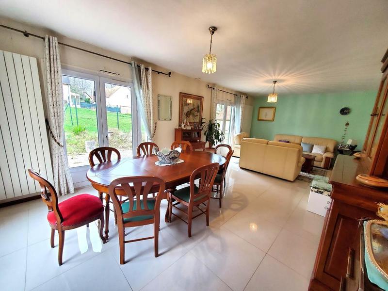 Maison - 236 m² - 10 pièces