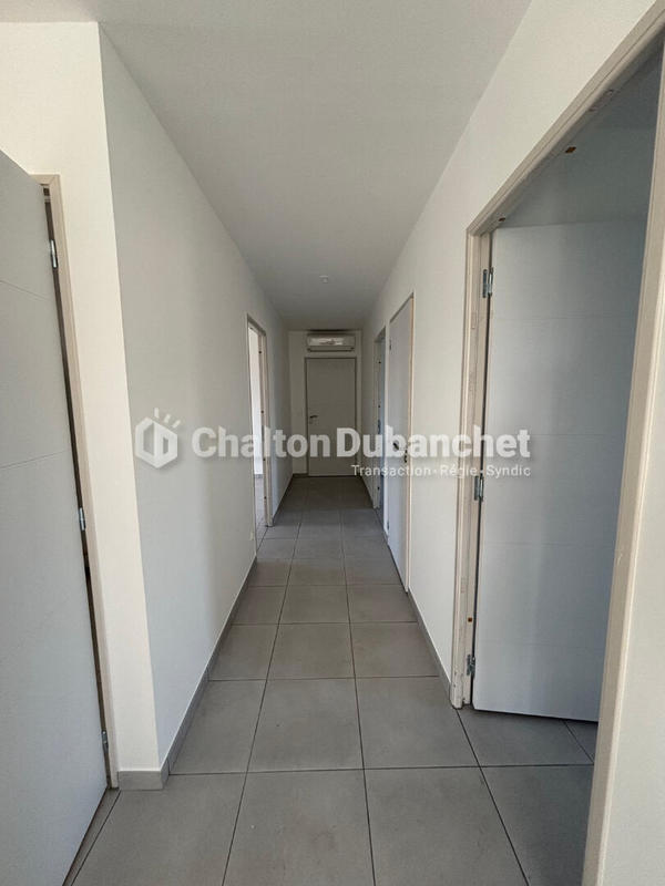 Maison - 94 m² - 5 pièces