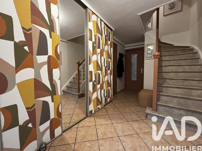 Maison - 94 m² - 4 pièces