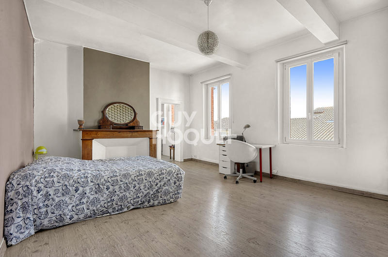 Maison - 255 m² - 7 pièces