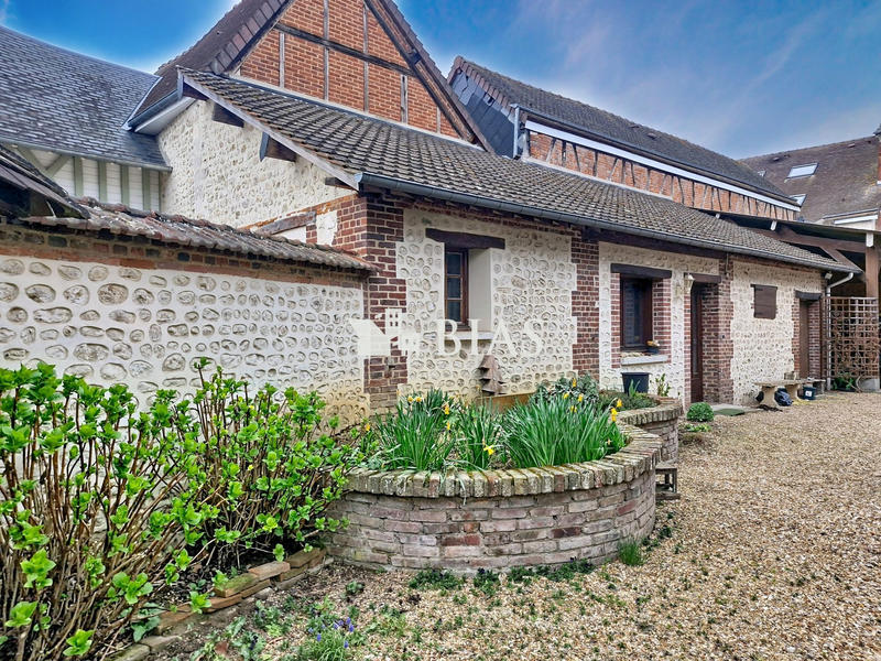 Maison - 150 m² - 6 pièces