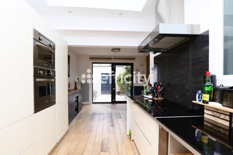 Appartement - 132 m² - 4 pièces