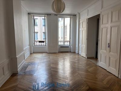 Appartement - 80 m² - 2 pièces