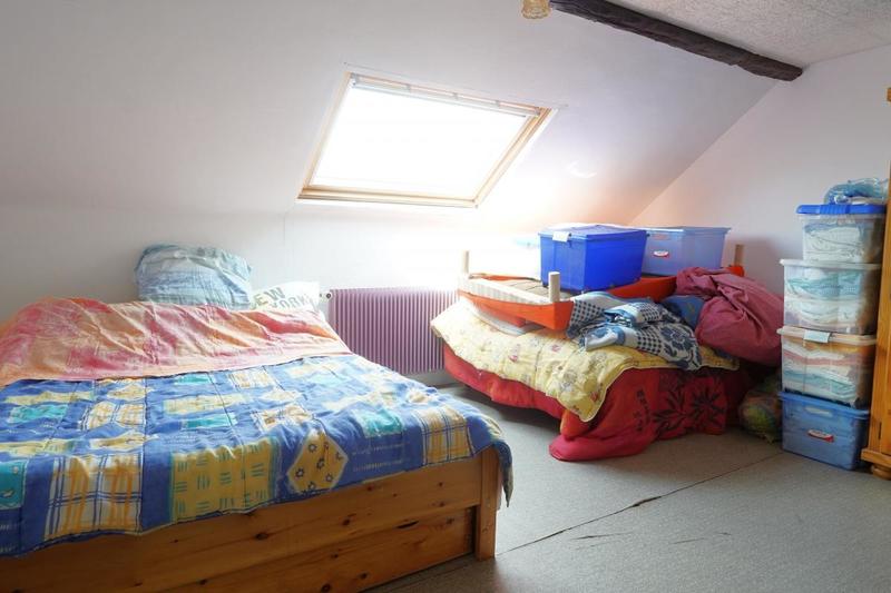 Maison - 99 m² - 5 pièces