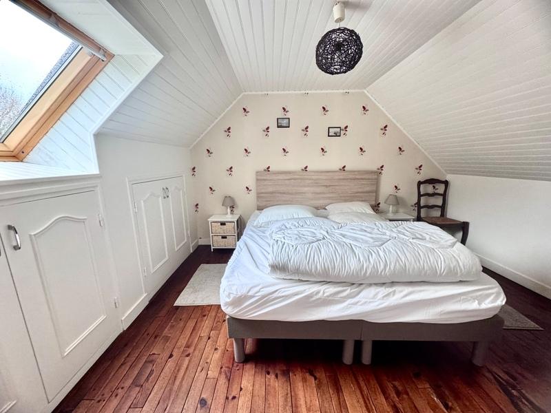 Maison - 98 m² - 8 pièces