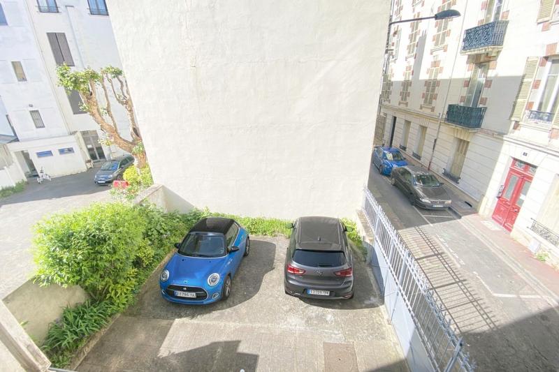 Maison - 220 m² - 11 pièces