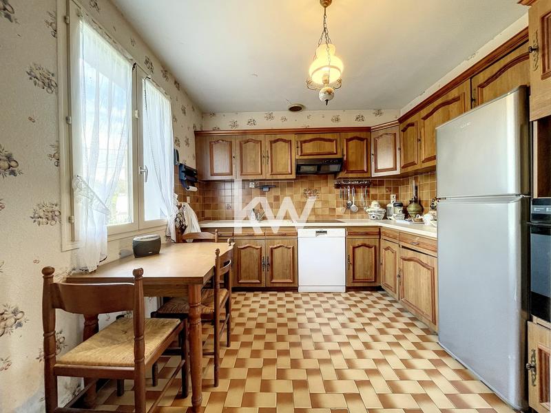 Maison traditionnelle - 87 m² - 4 pièces