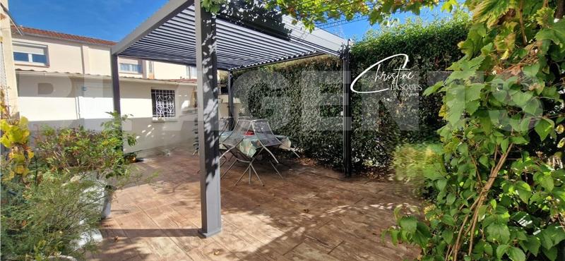 Maison jumelée - 136 m² - 6 pièces