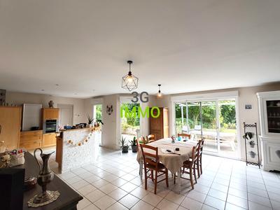 Maison - 172 m² - 6 pièces