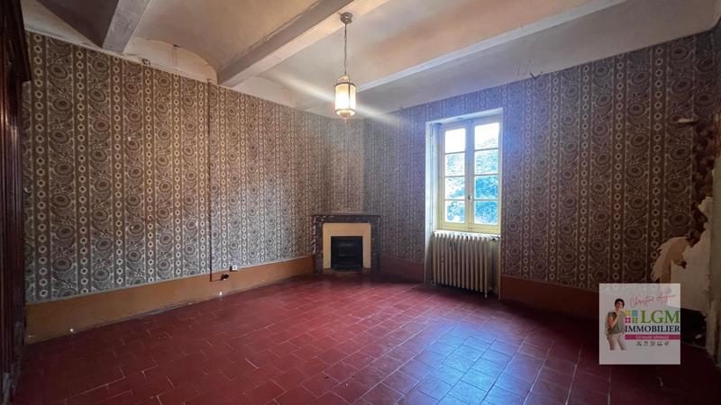 Maison de village - 238 m² - 6 pièces