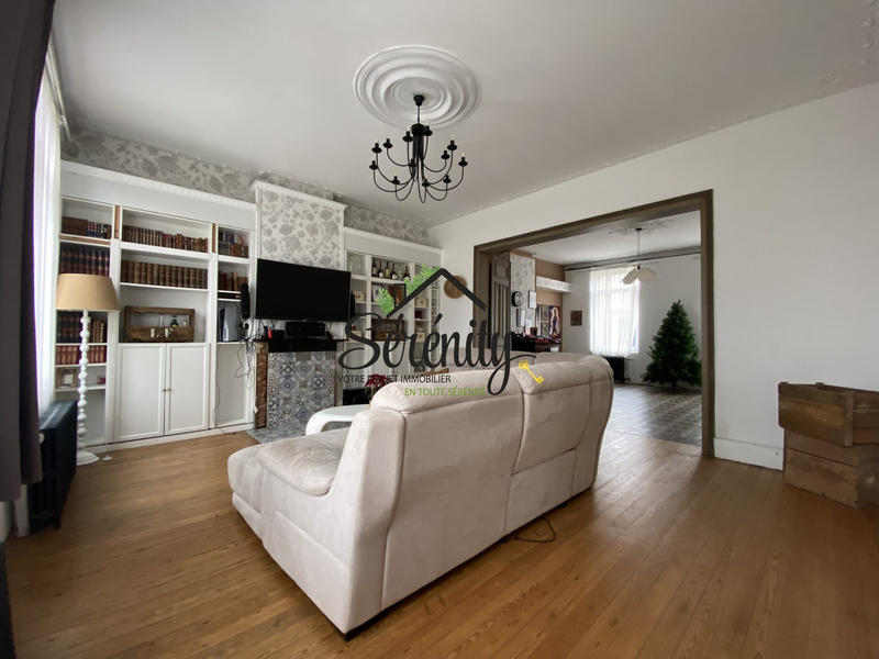 Maison - 182 m² - 7 pièces