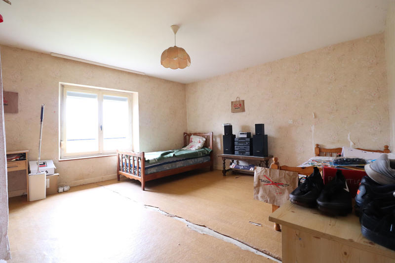 Maison - 145 m² - 6 pièces