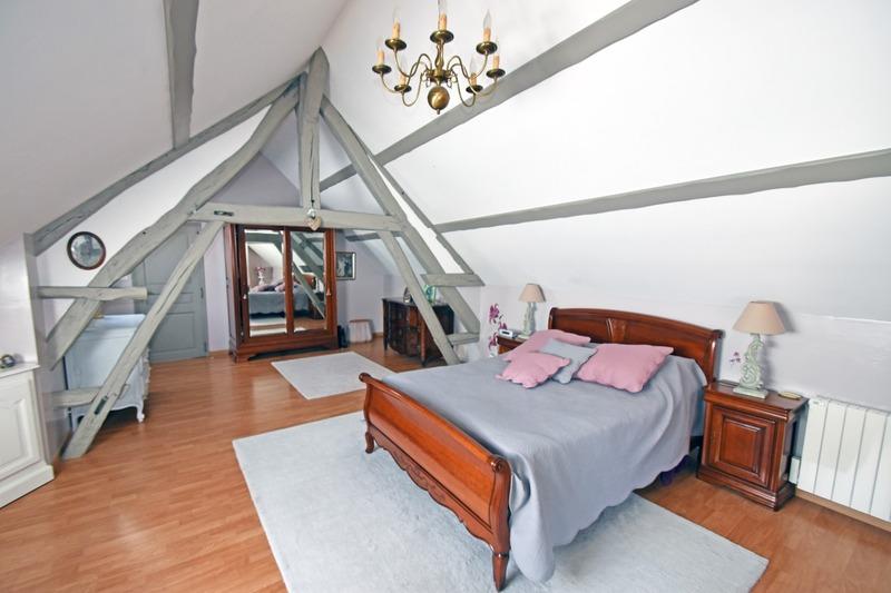 Maison - 143 m² - 7 pièces