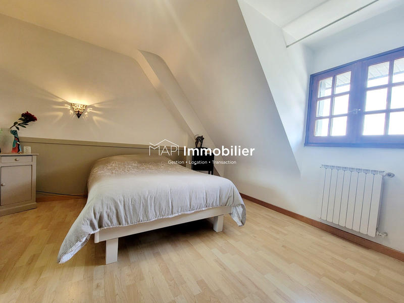 Maison ancienne - 179 m² - 7 pièces