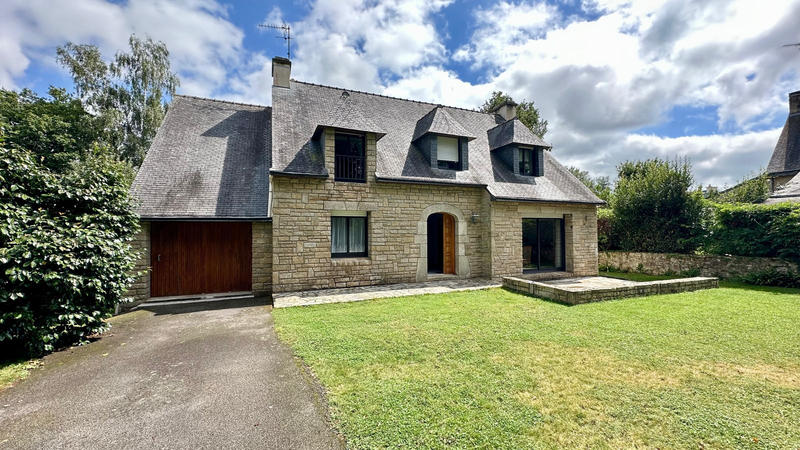 Maison - 153 m² - 7 pièces