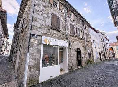 Maison ancienne - 300 m² - 12 pièces