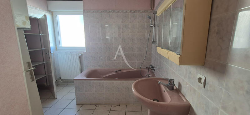 Maison - 128 m² - 4 pièces