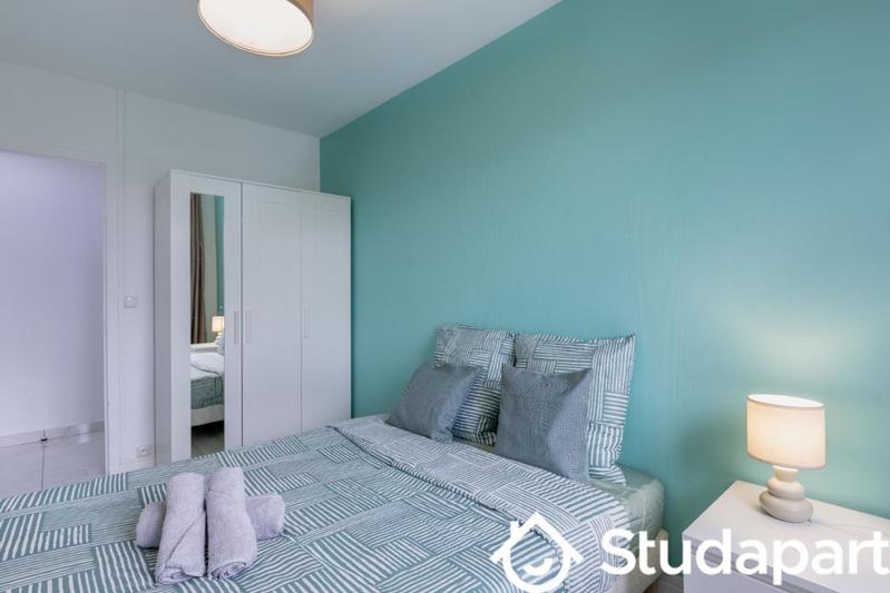 Chambre - 10 m² - 1 pièce