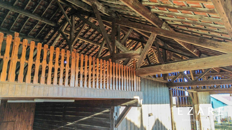 Maison - 360 m² - 10 pièces