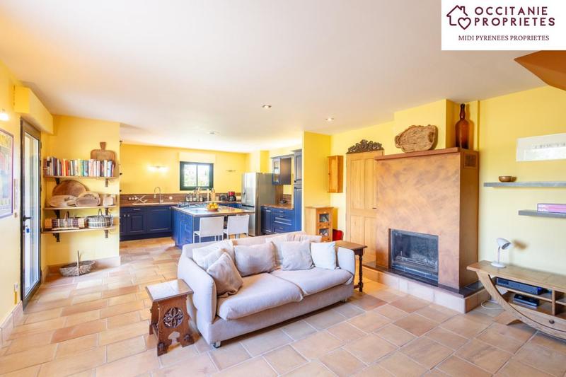 Demeure - 304 m² - 10 pièces