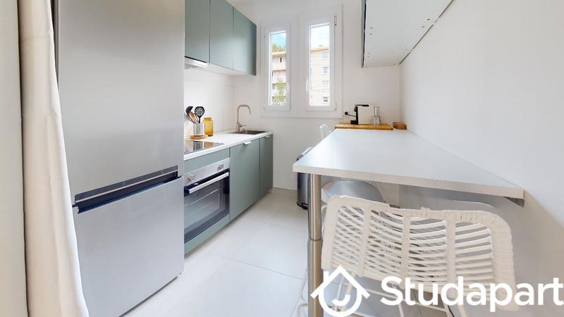 Chambre - 10 m² - 1 pièce