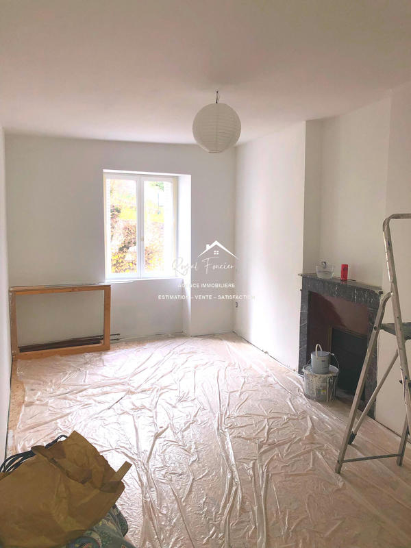 Maison - 99 m² - 5 pièces