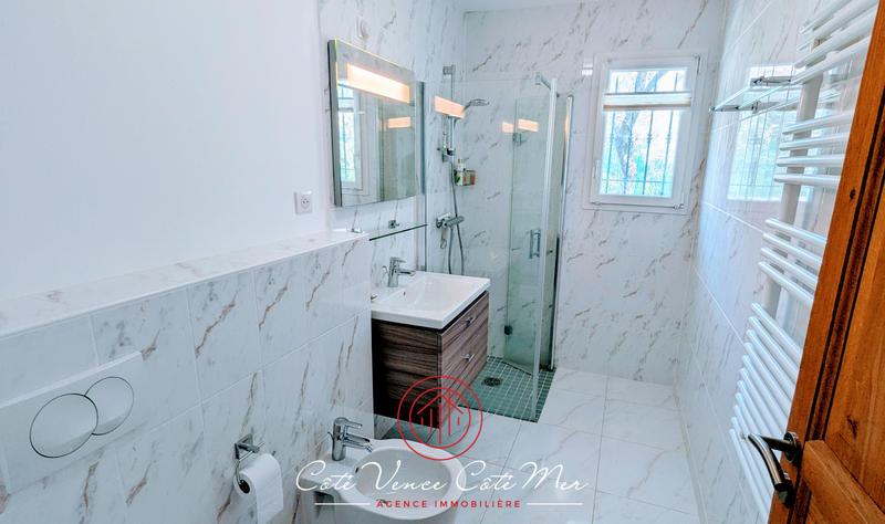 Maison - 199 m² - 6 pièces