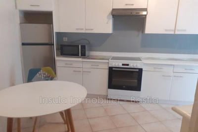 Appartement - 79 m² - 3 pièces