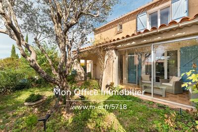 Maison - 102 m² - 4 pièces