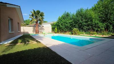 Maison - 190 m² - 9 pièces