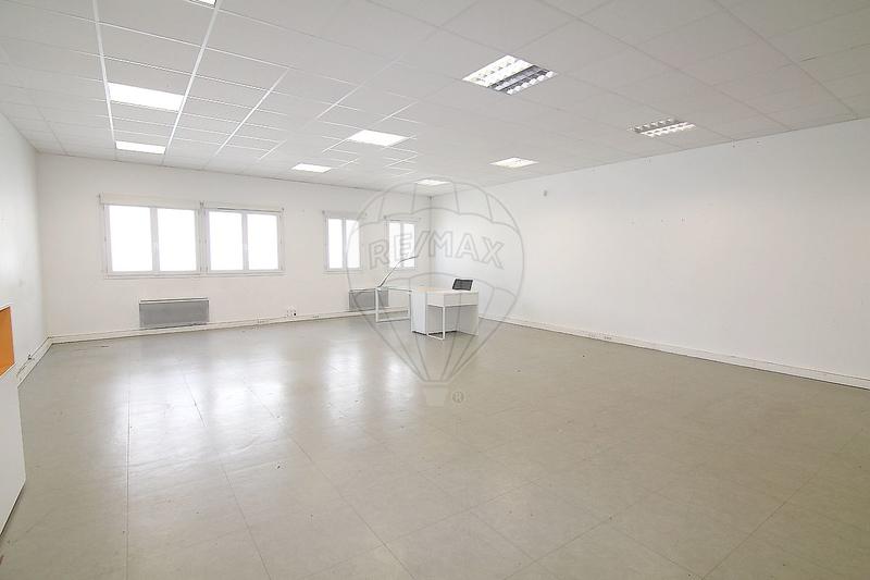 Local commercial - 322 m² - 4 pièces