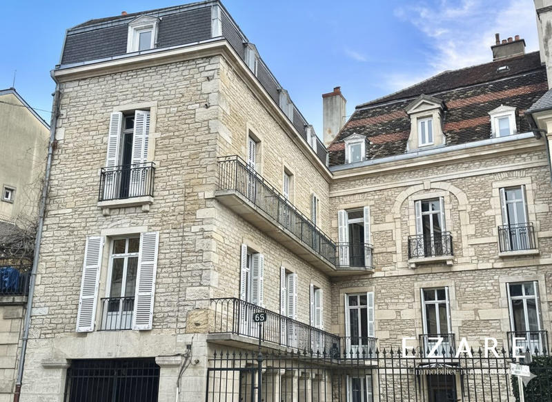 Appartement - 173 m² - 7 pièces