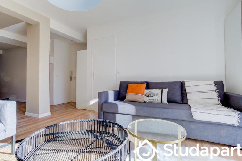 Chambre - 10 m² - 1 pièce