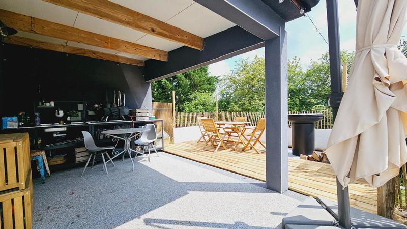 Maison - 163 m² - 5 pièces