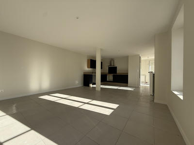 Maison - 104 m² - 4 pièces